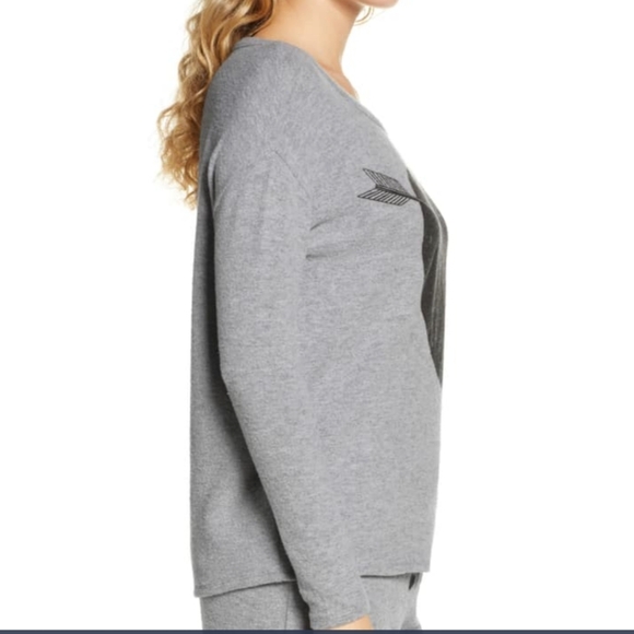 Chaser Pullover Heart Print Long Sleeve Scoop Neck Lounge Heather Grey M NWT - Picture 8 of 15